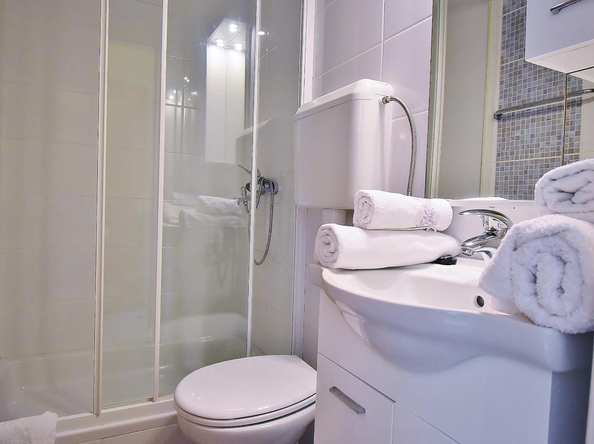 Lucija Apartment Kampor Bagian luar foto
